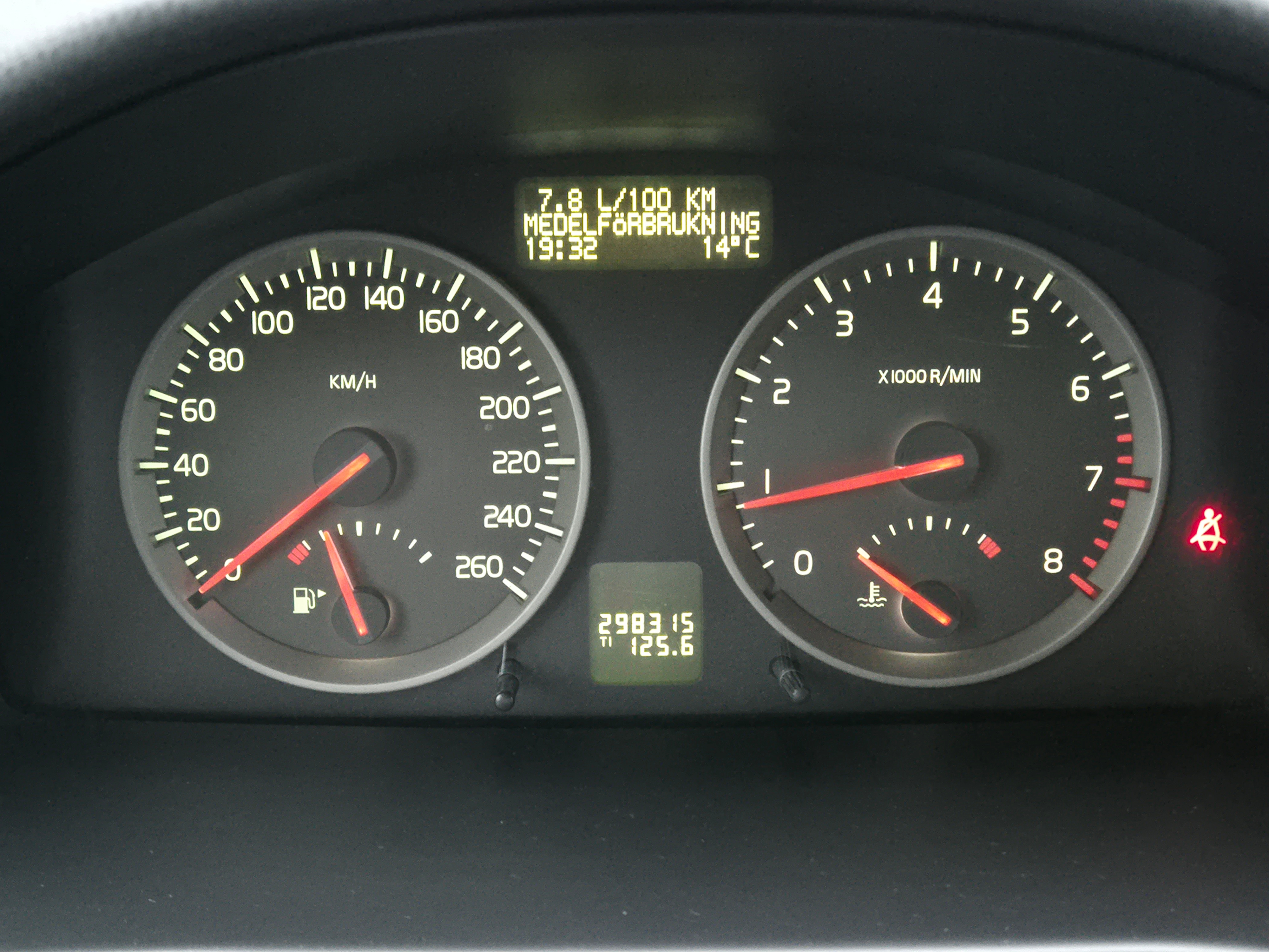 Volvo V50 T5 AWD Manuell, 220 hk 2005, kuva 4/16