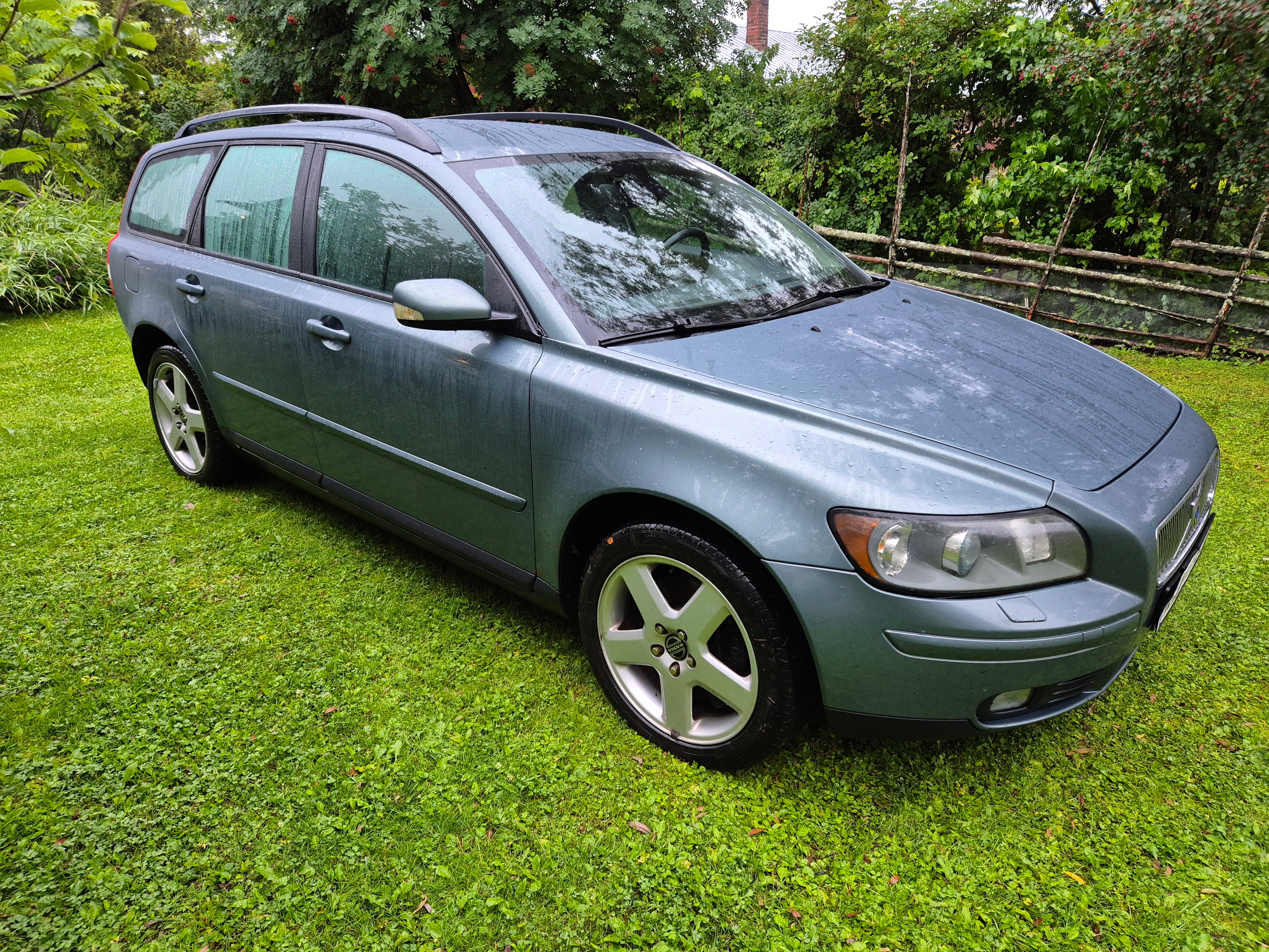 Volvo V50