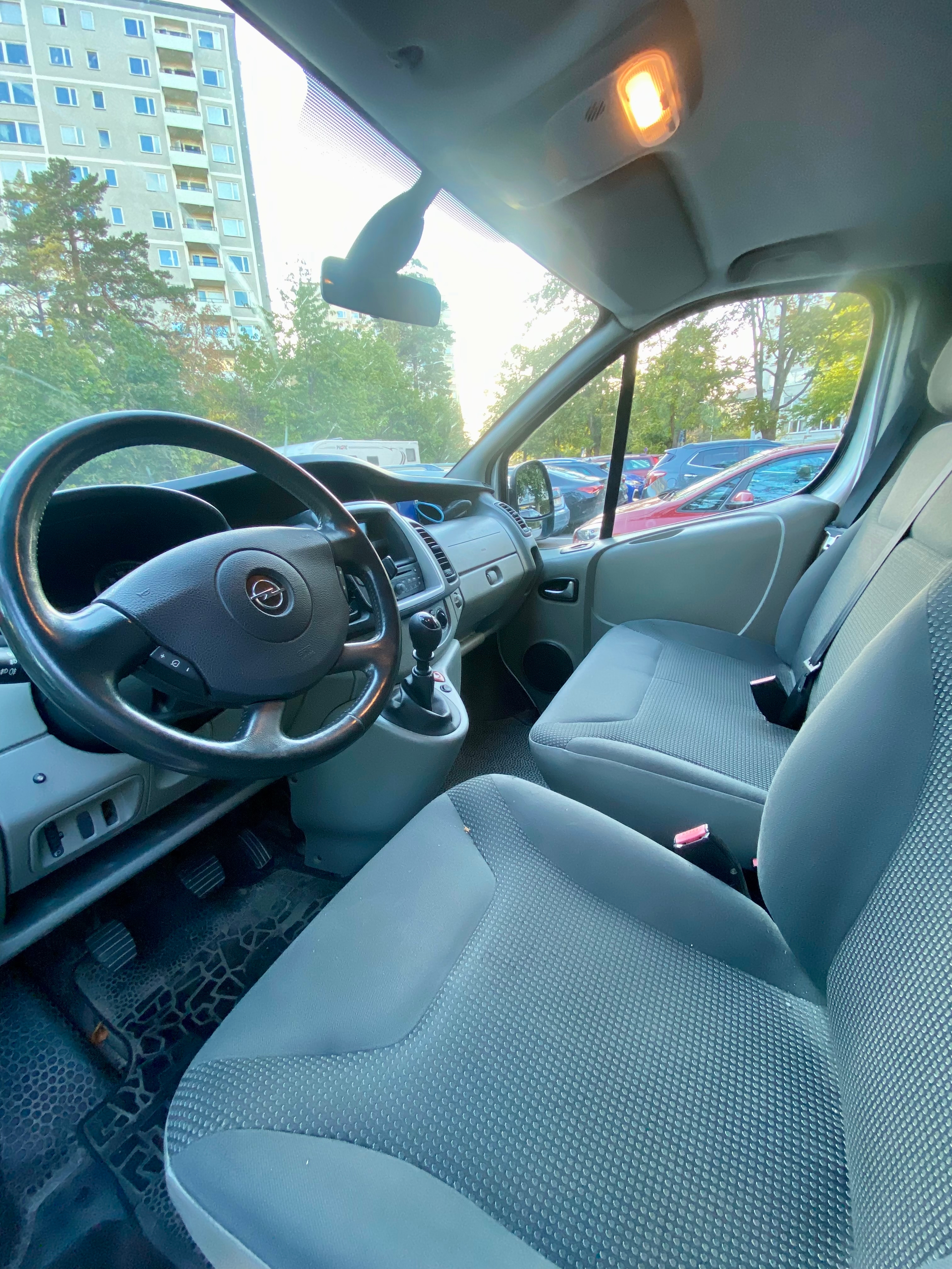 Opel Vivaro 2013, bild 7/16