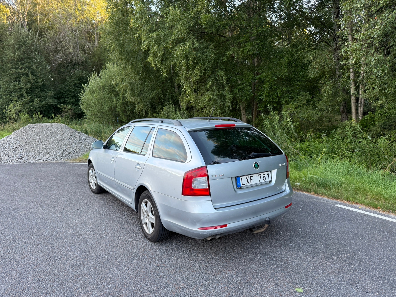 Skoda Octavia Kombi 1.8 TSI 4x4 Manuell 2012, bild 2/6