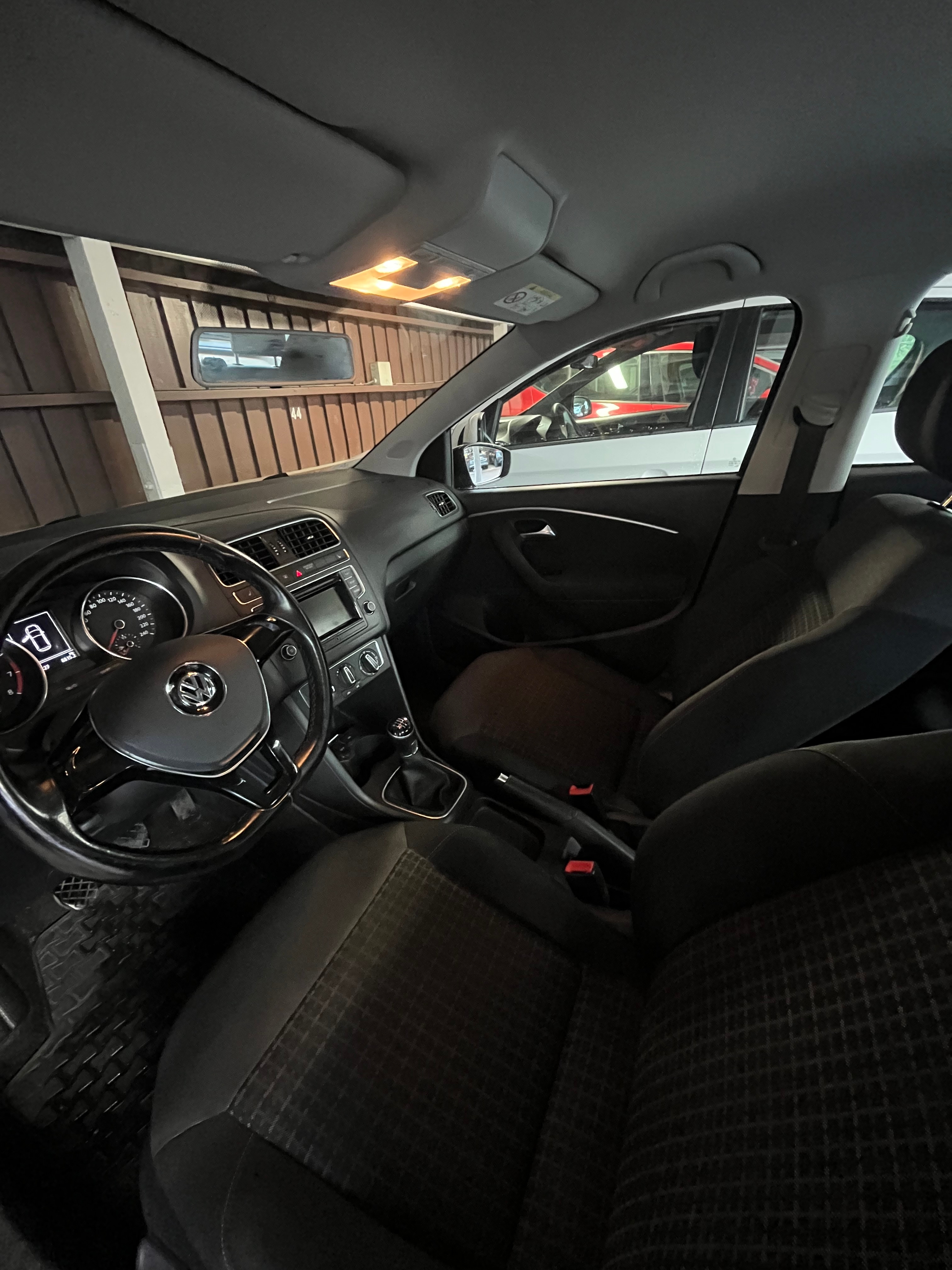 Volkswagen Polo 2017, bild 6/6