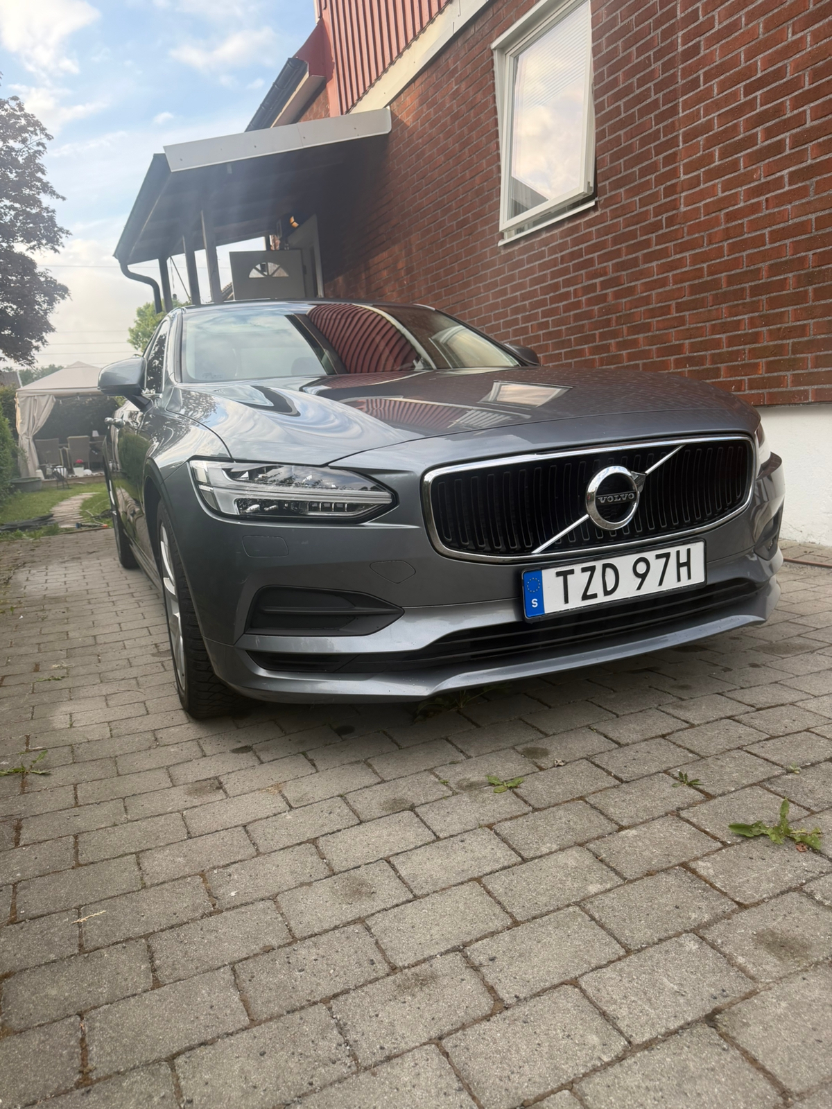 Volvo S90 D5 AWD Geartronic 2019, bild 2/8