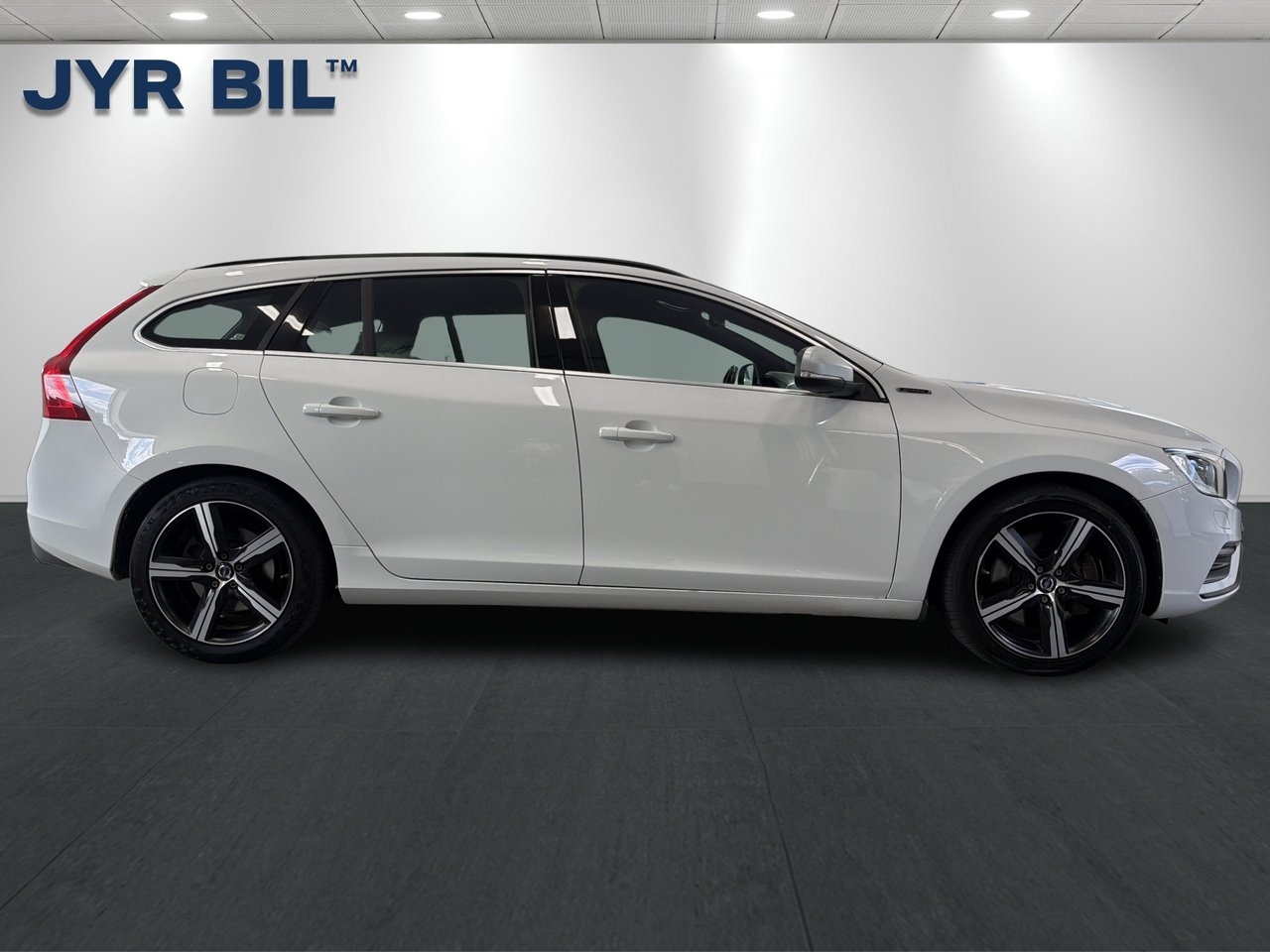 Volvo V60 2018, bild 2/10