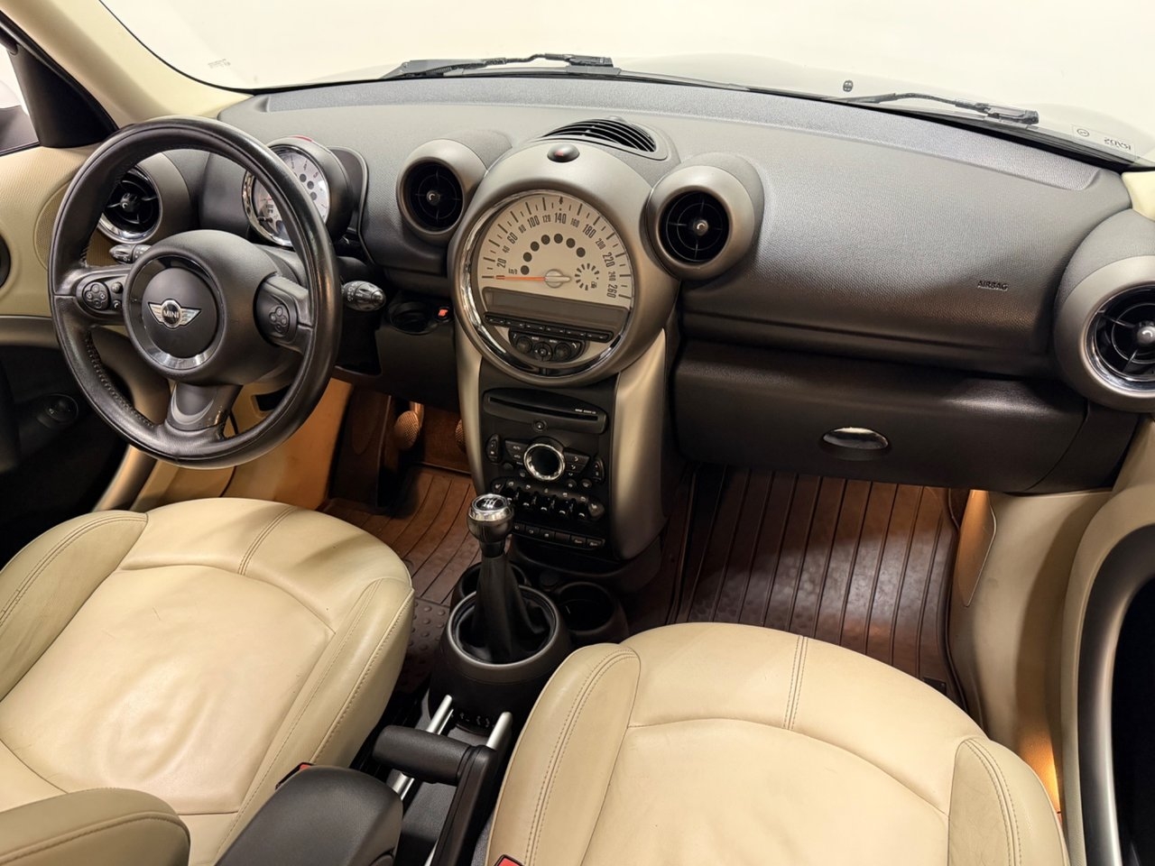 MINI Countryman Cooper D 2011, kuva 7/10