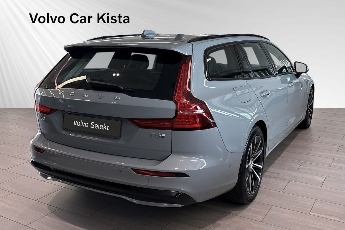 Volvo V60 T6 Plug-In Hybrid AWD 2026, photo 5/10