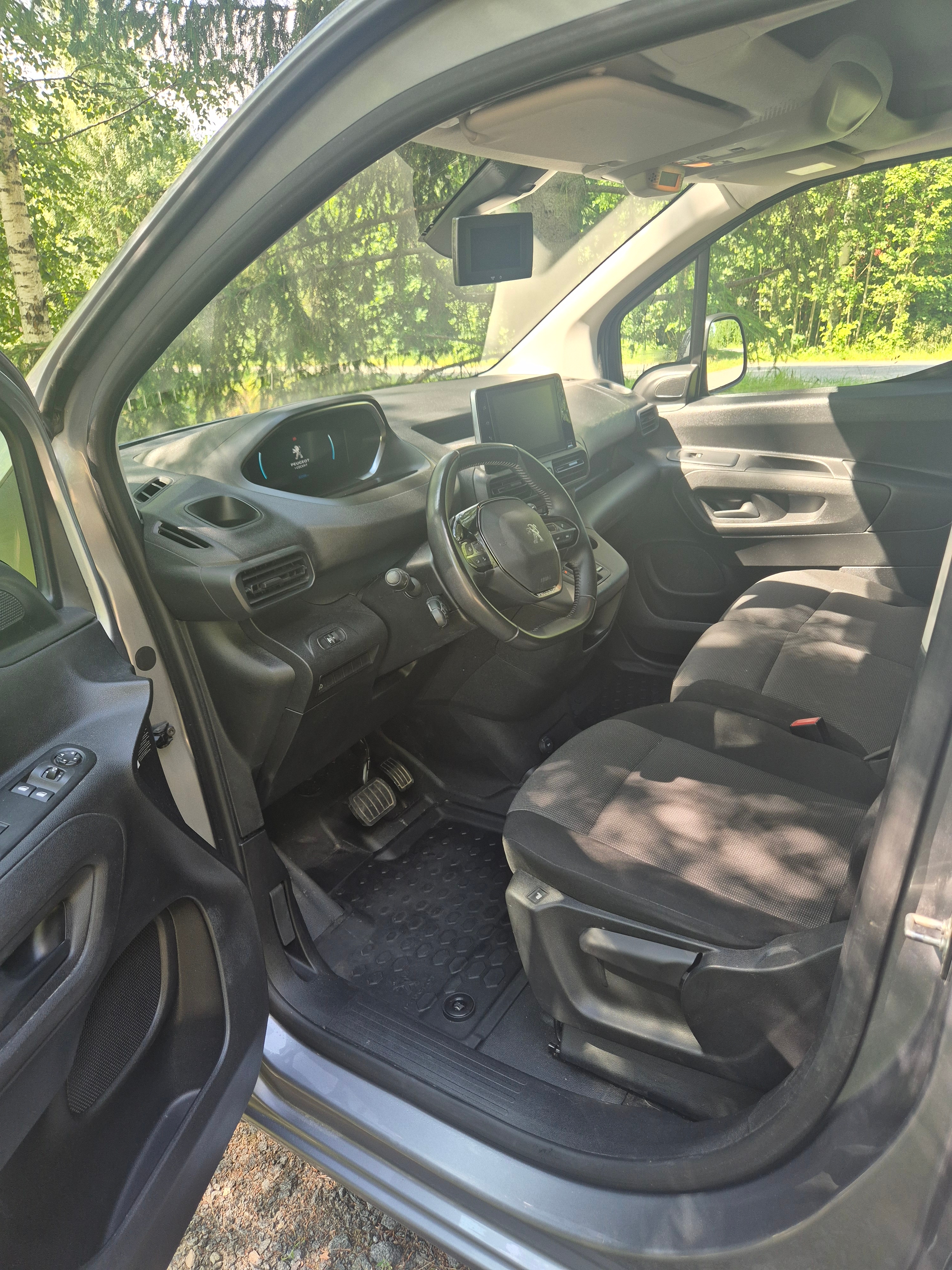 Peugeot e-Partner L2 2022, bild 3/8