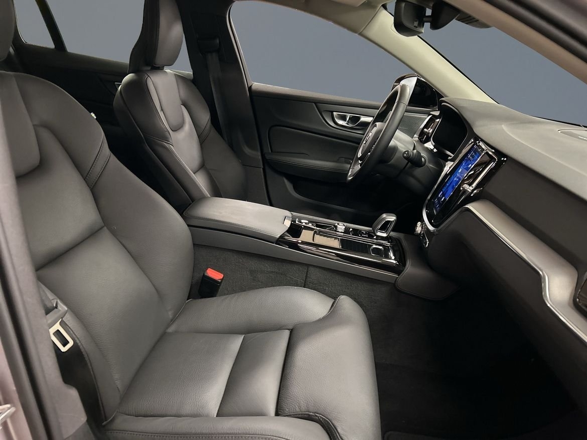 Volvo V60 2026, photo 7/14