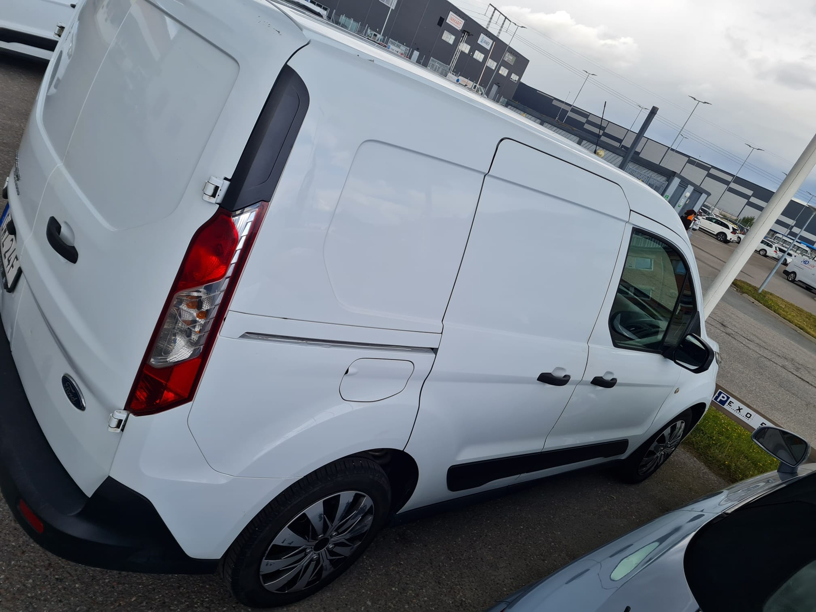 Ford Transit Connect 2019, bild 4/8
