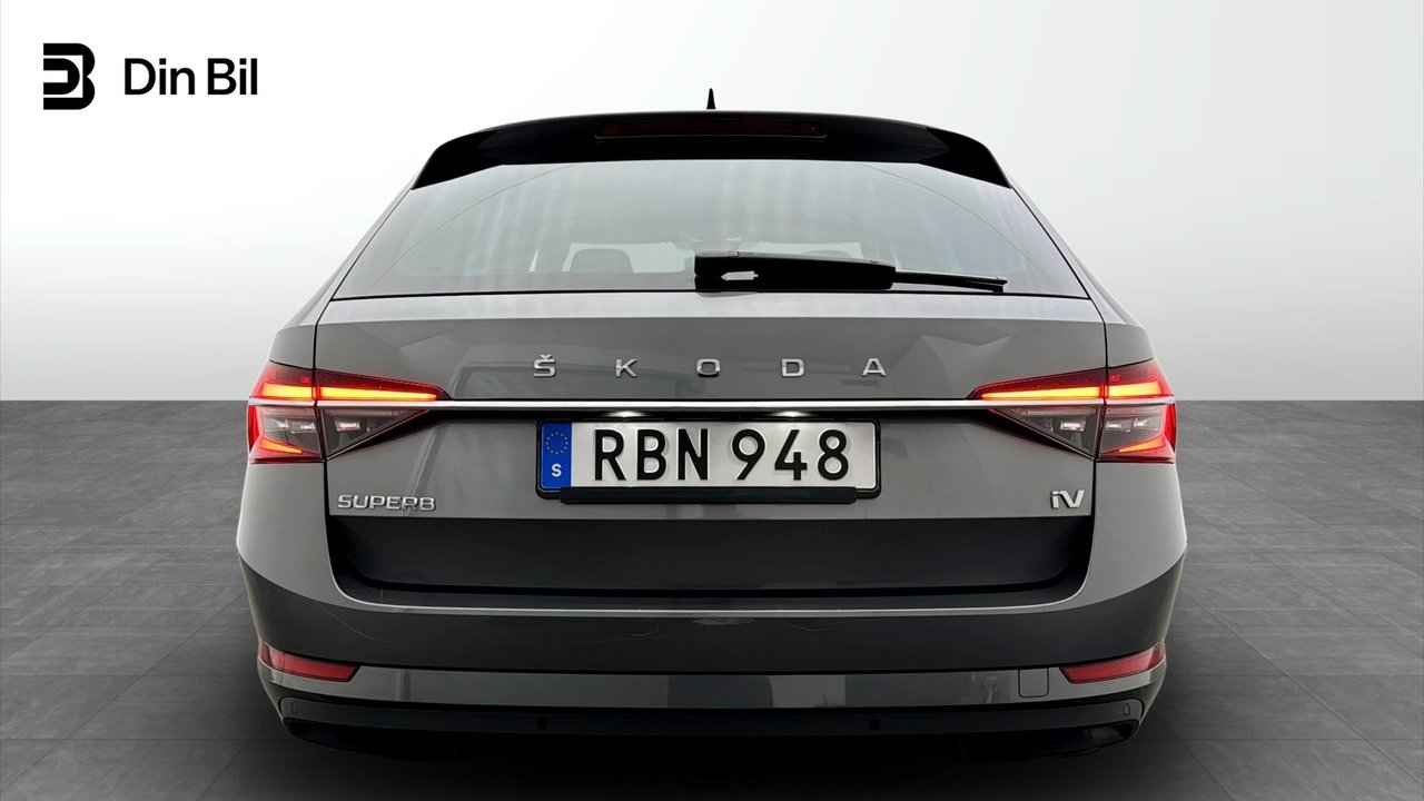 Skoda Superb 2024, bild 5/10