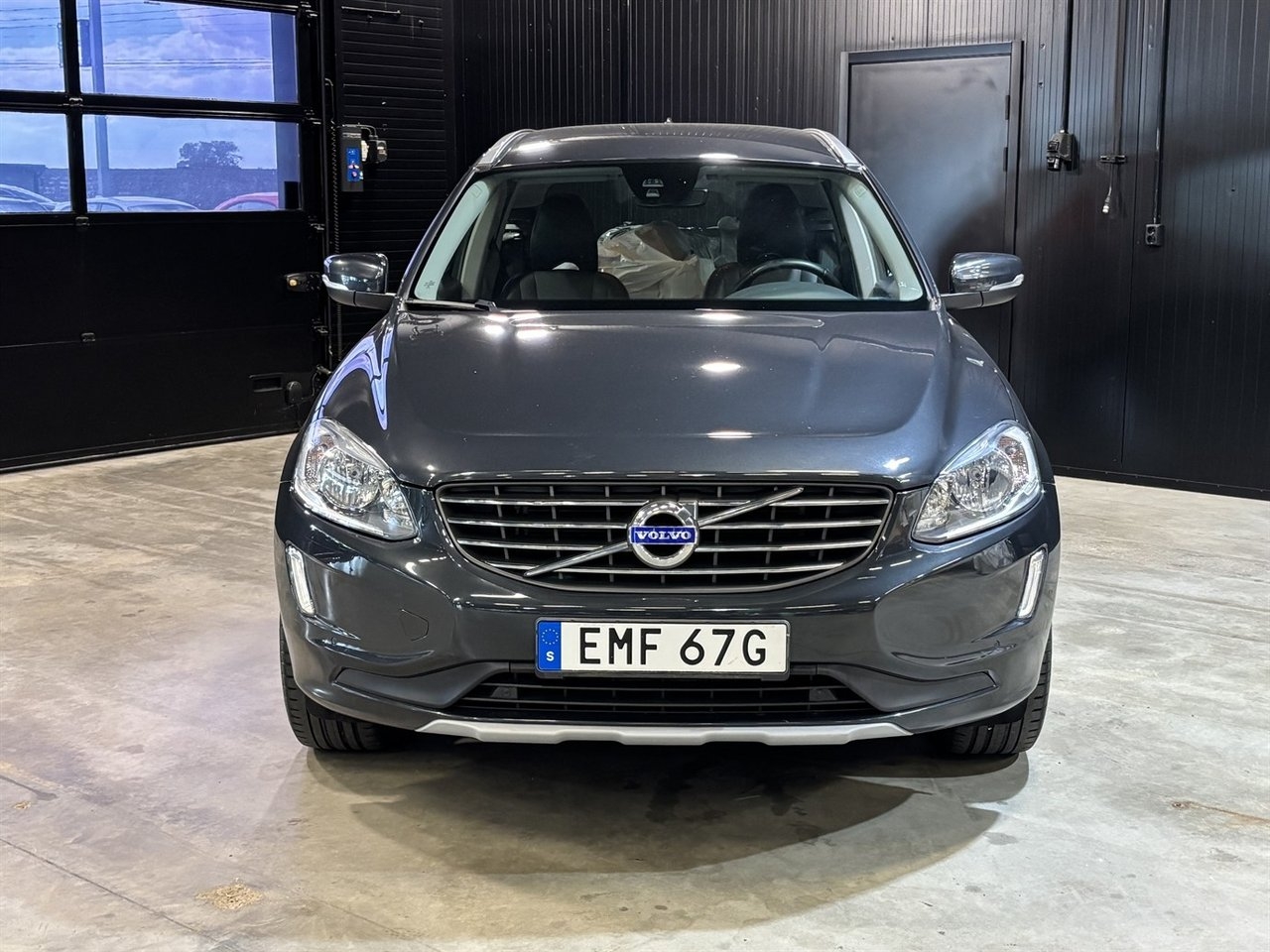 Volvo XC60 D3 (150hk) Summum Classic 2017, photo 2/23