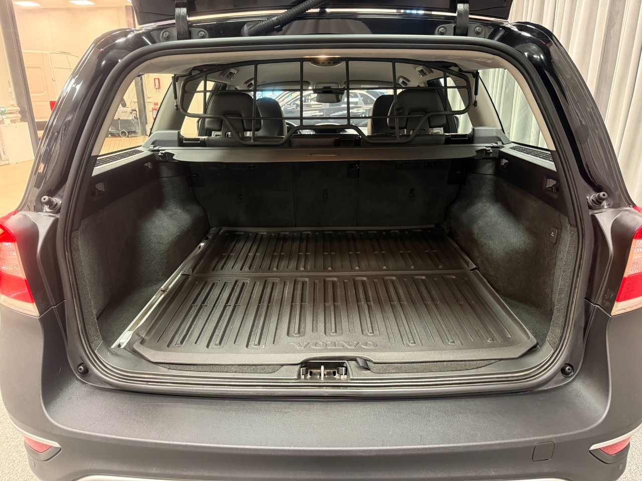 Volvo XC70 2016, photo 6/15