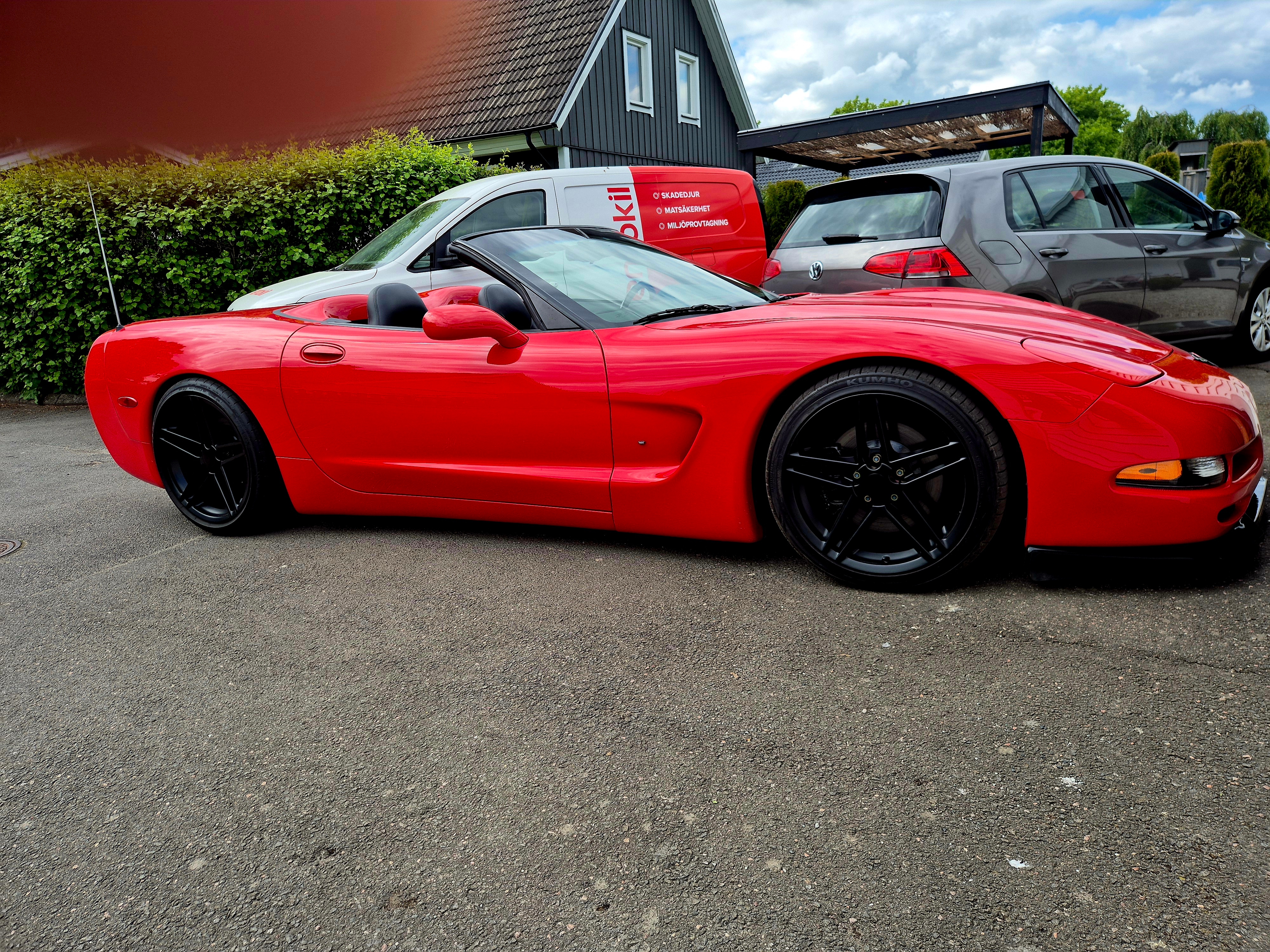 Chevrolet Corvette 2000, kuva 2/2