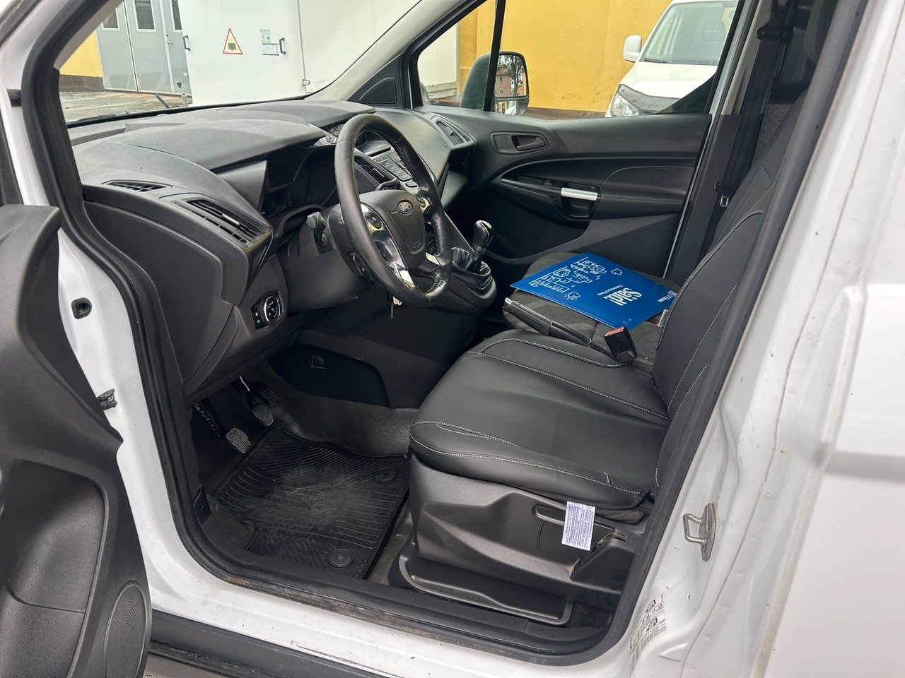 Ford Transit Connect 2015, bild 3/10