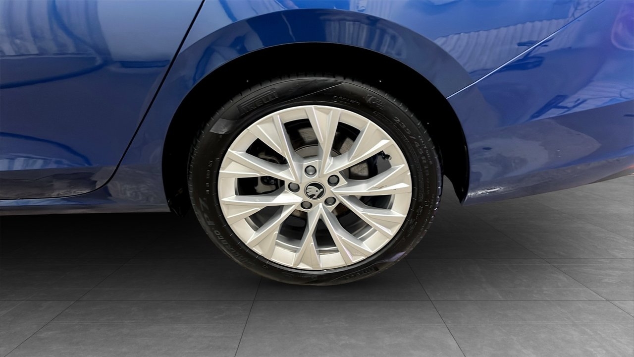 Skoda Superb Combi Selection iV DSG Drag 2025, bild 6/22