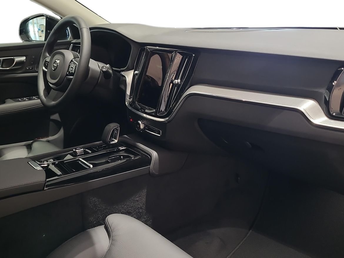 Volvo V60 T6 Plus Dark Nordic Edition 2027, kuva 4/10
