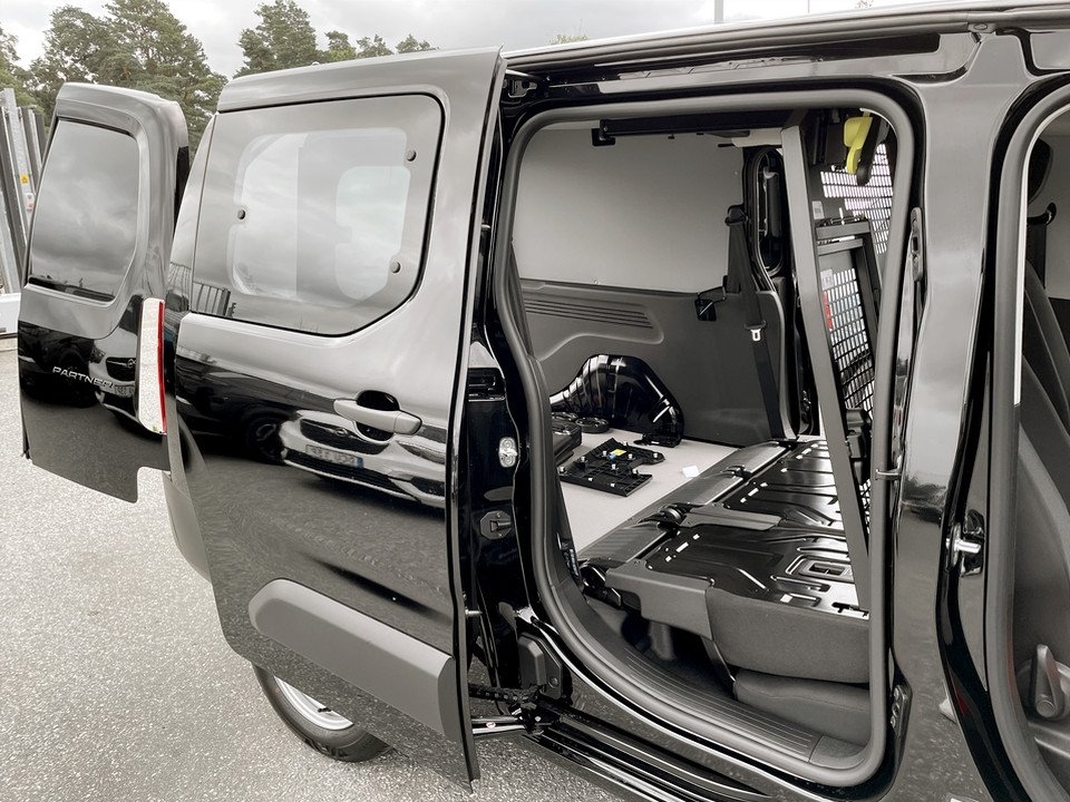 Peugeot Partner Crew Cab 130hk Aut 2026, bild 7/22