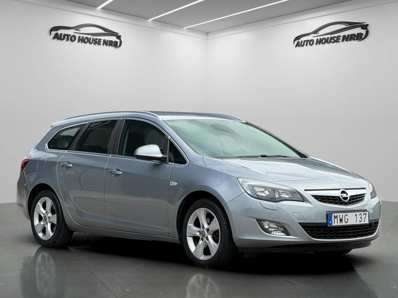 Opel Astra 2012, bild 4/10