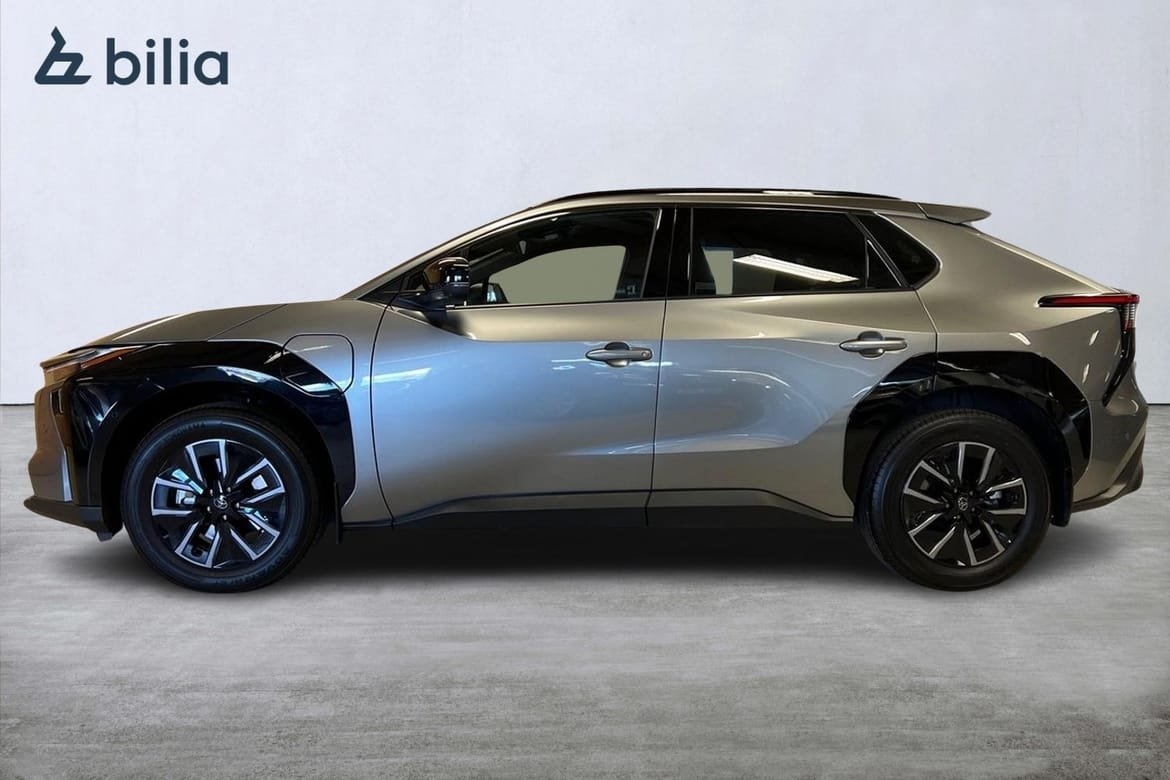Toyota bZ4X AWD EXECUTIVE Nya modellen 2026, bild 3/10