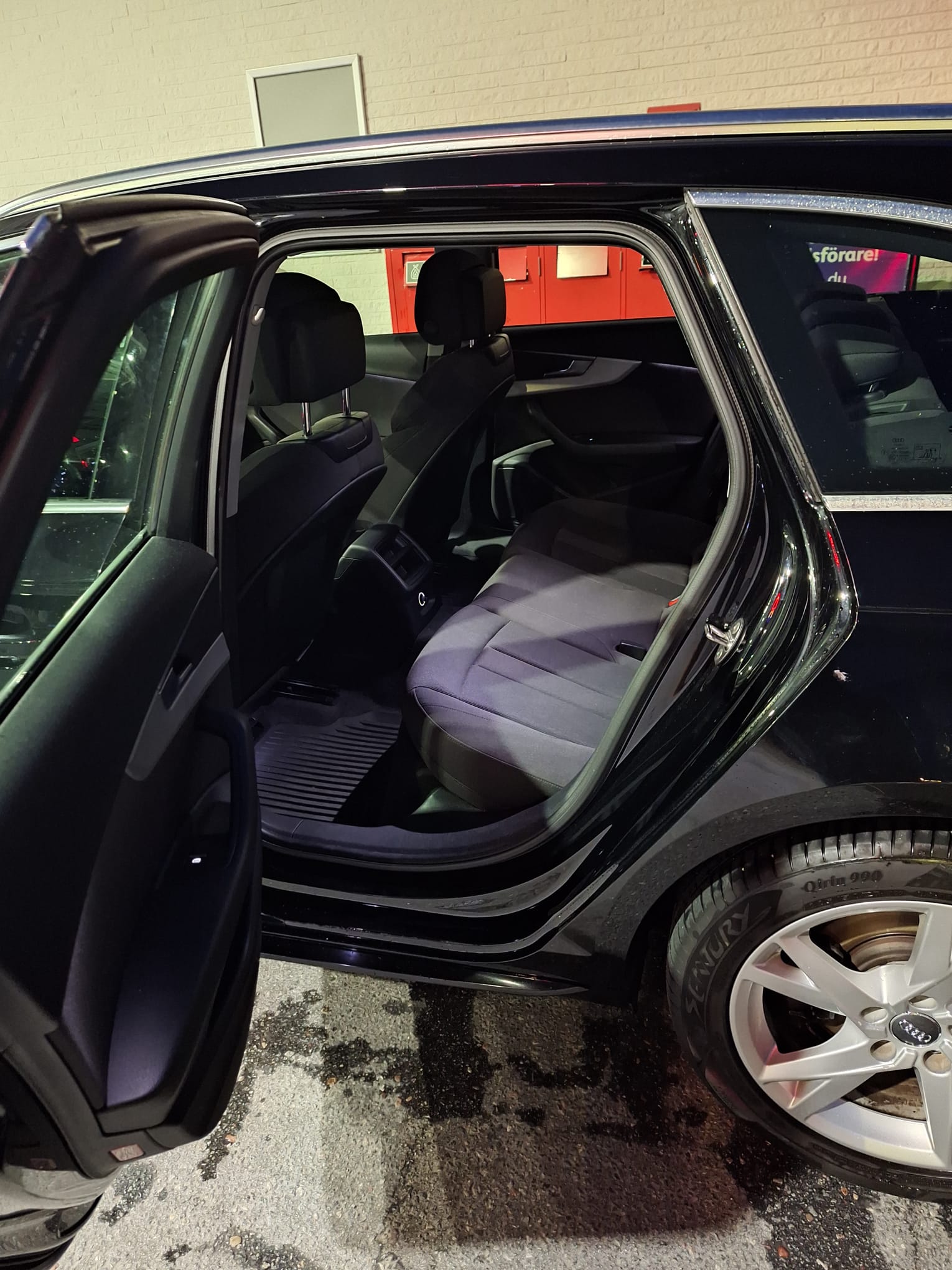 Audi A4 2018, kuva 5/10