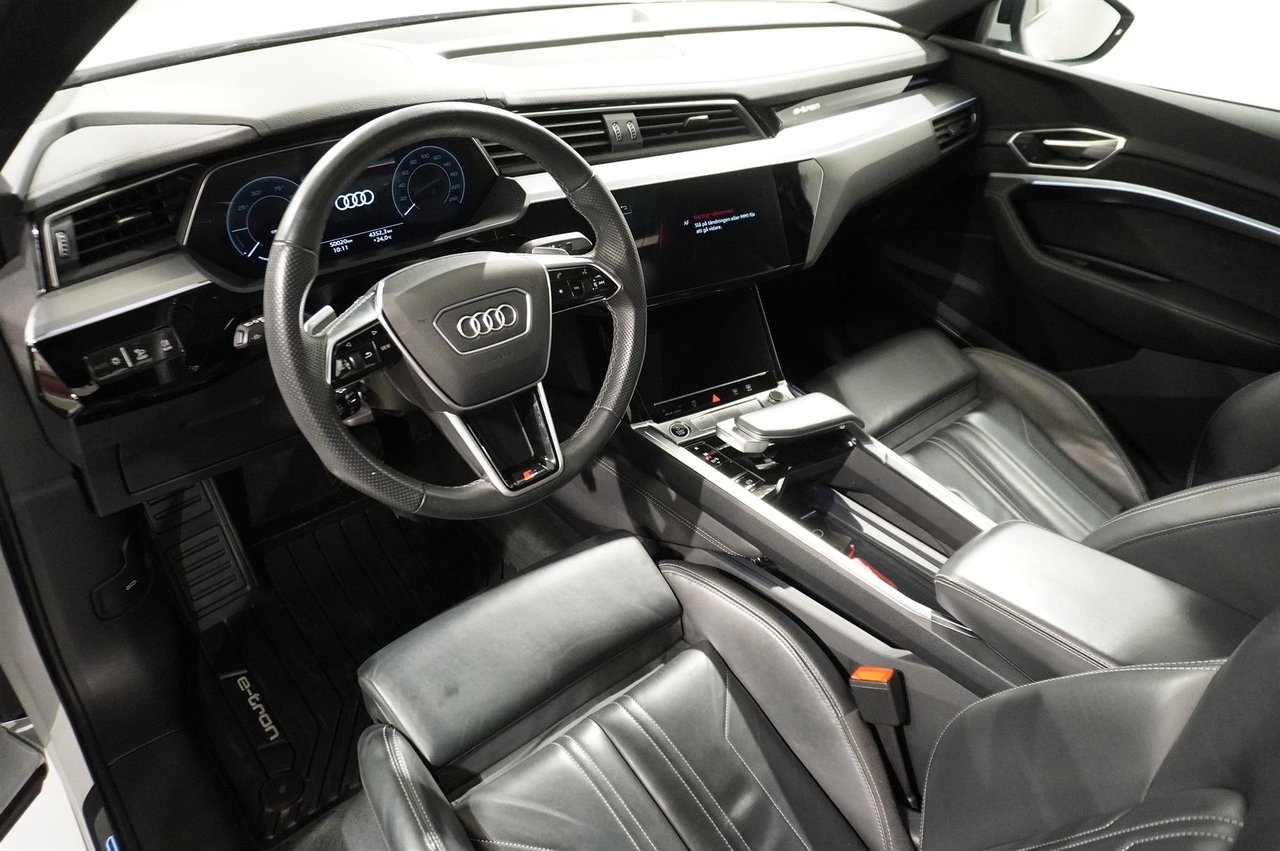 Audi e-tron 2023, bild 2/10