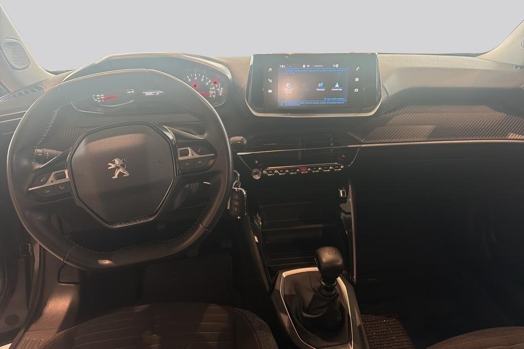 Peugeot 2008 1.2 PureTech 131 hk 2019, bild 7/17