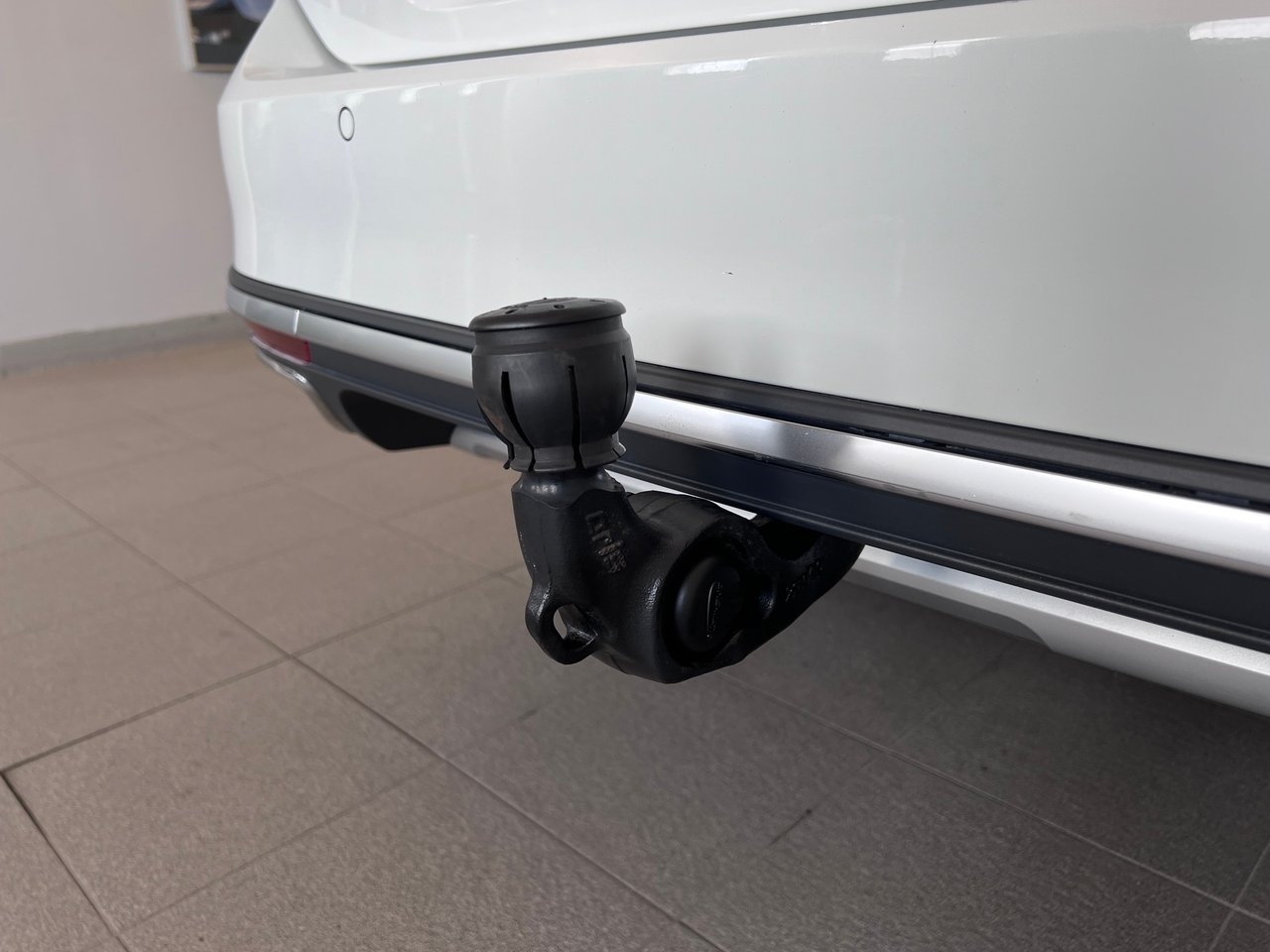 Volkswagen Passat 2018, bild 7/10