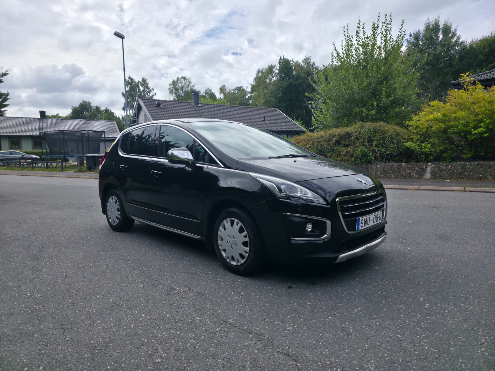 Peugeot 3008 1.6 e-HDi EGS 2013, bild 2/16