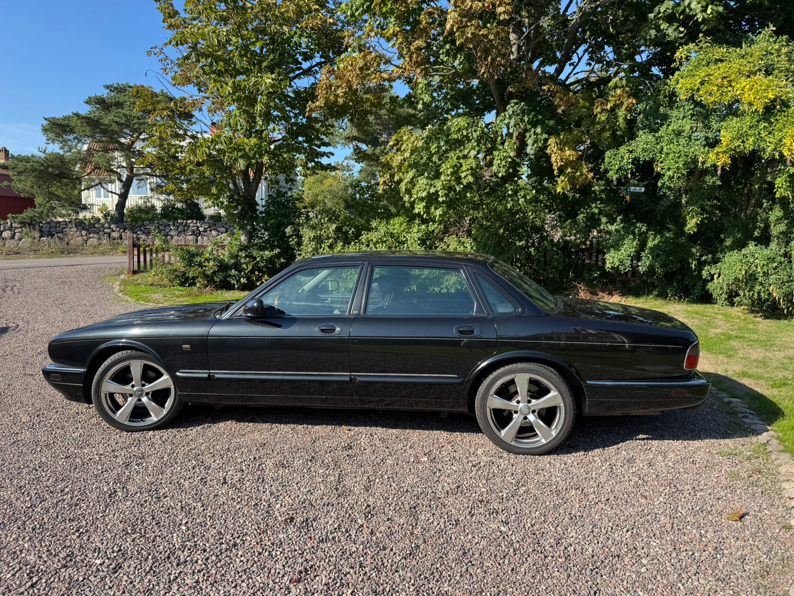 Jaguar XJR