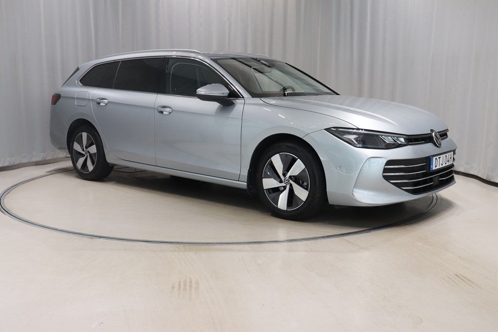 Volkswagen Passat 2025, bild 3/10