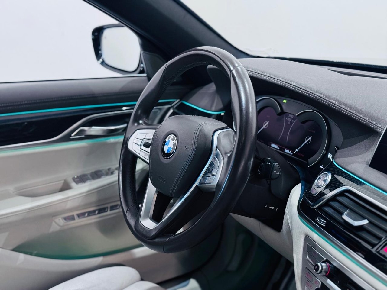 BMW 740 2016, bild 4/30