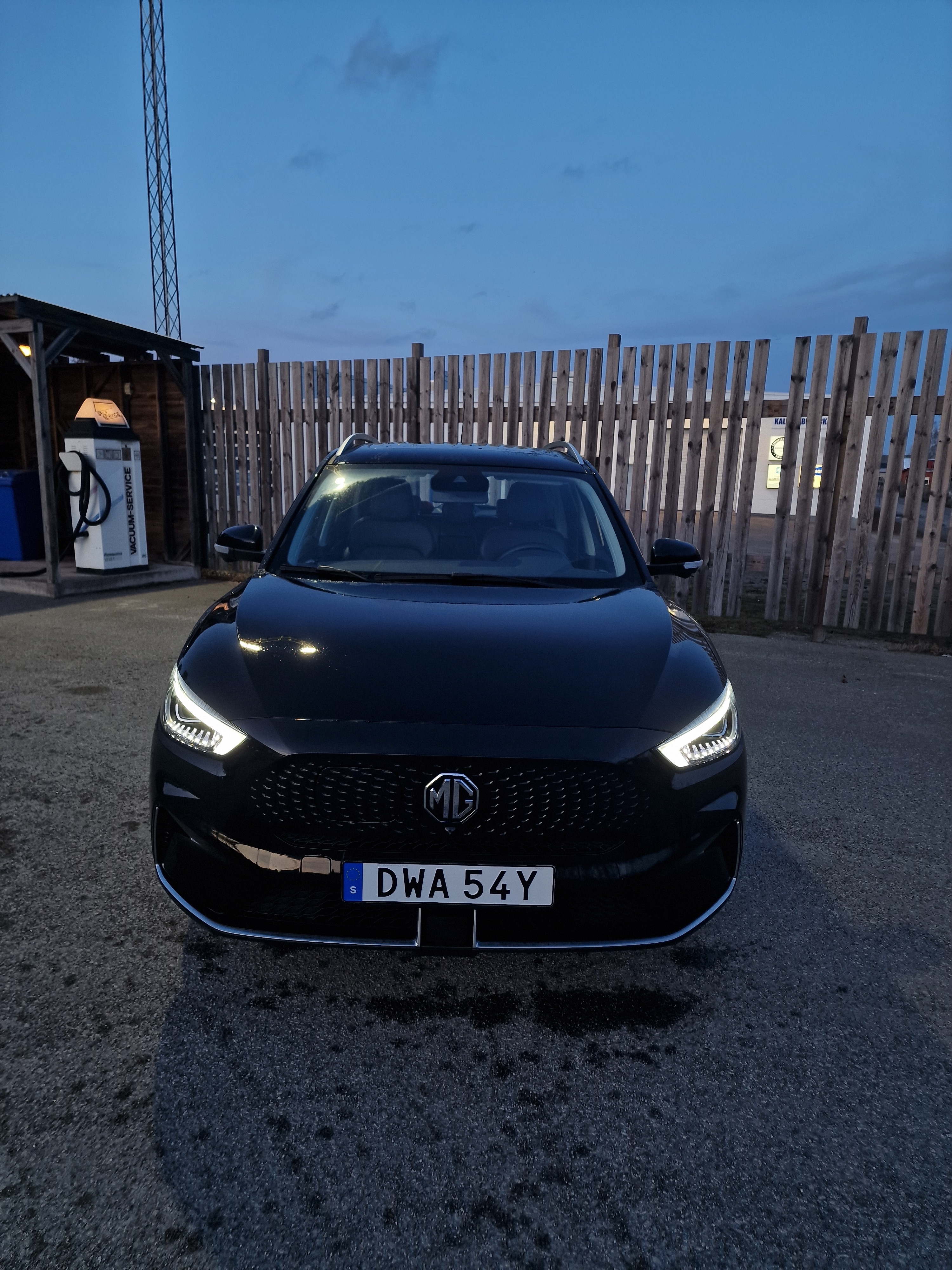 MG ZS EV Long Range Lux 2023, kuva 4/10