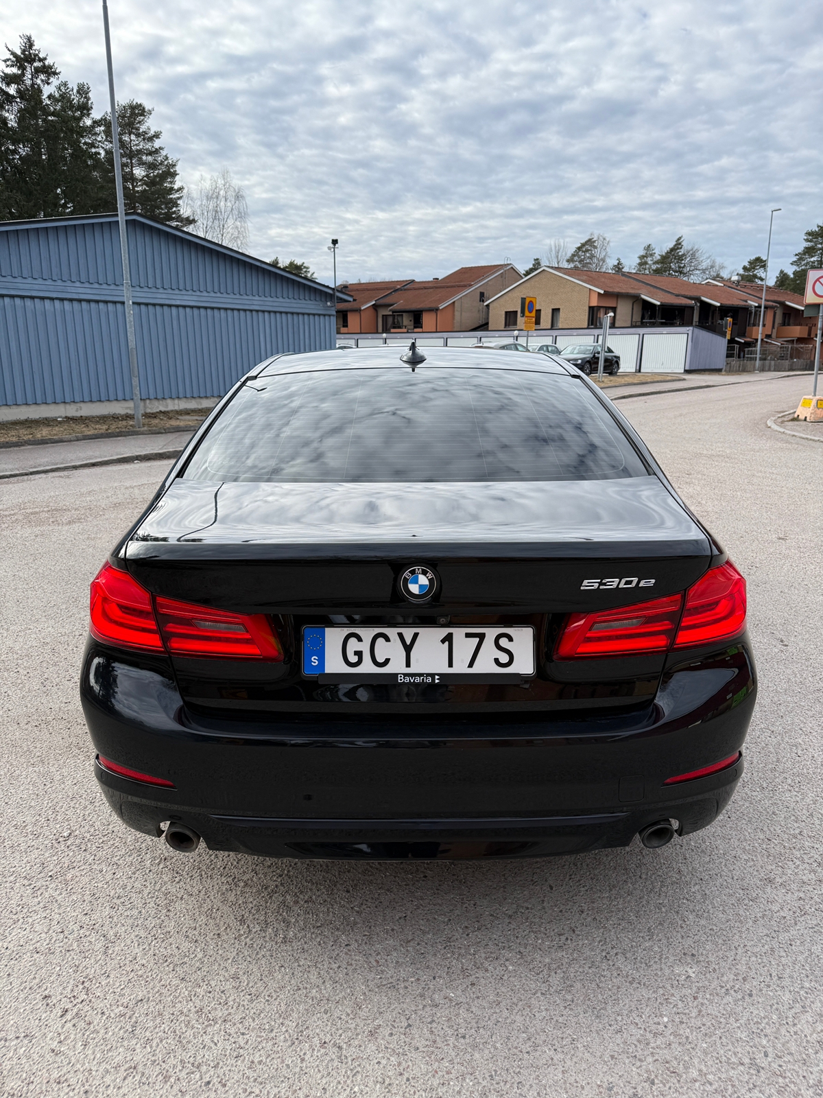 BMW 530 e iPerformance Sedan Steptronic 2020, photo 2/14