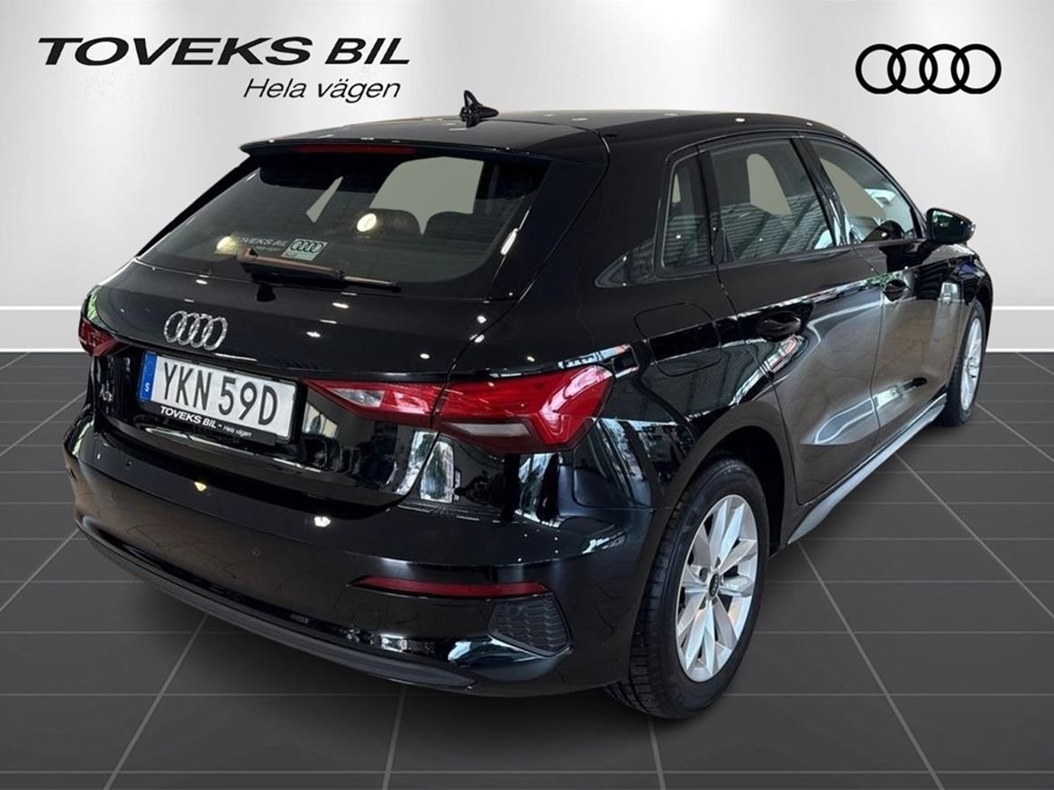 Audi A3 35 TFSI PROLINE 150 HK 6-VÄXLAD 2023, bild 5/11