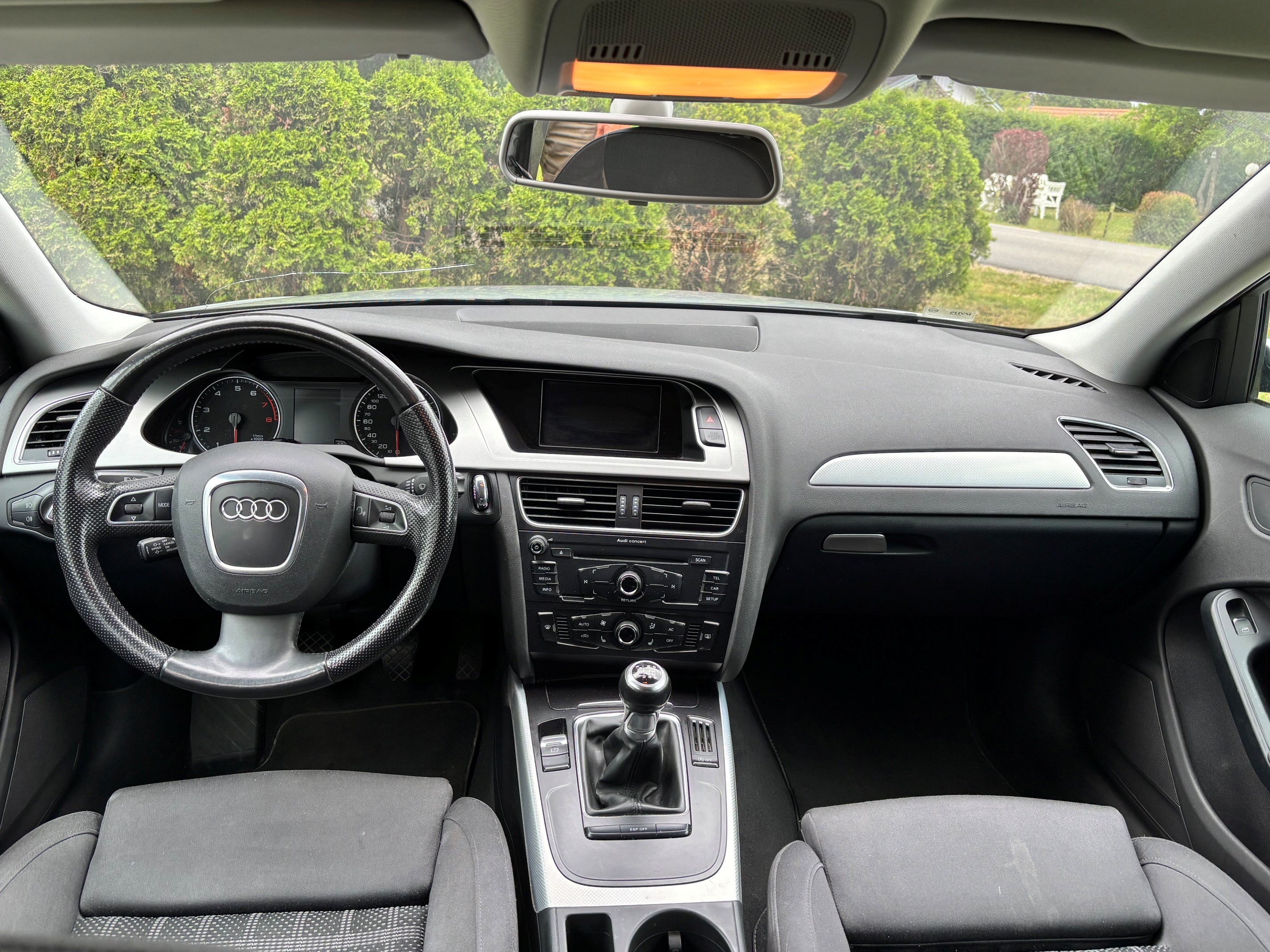 Audi A4 Avant 2.0 TFSI Manuell 2010, bild 5/7