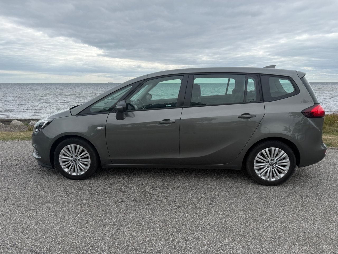 Opel Zafira 1.4 Turbo 7Sits 2017, bild 2/17