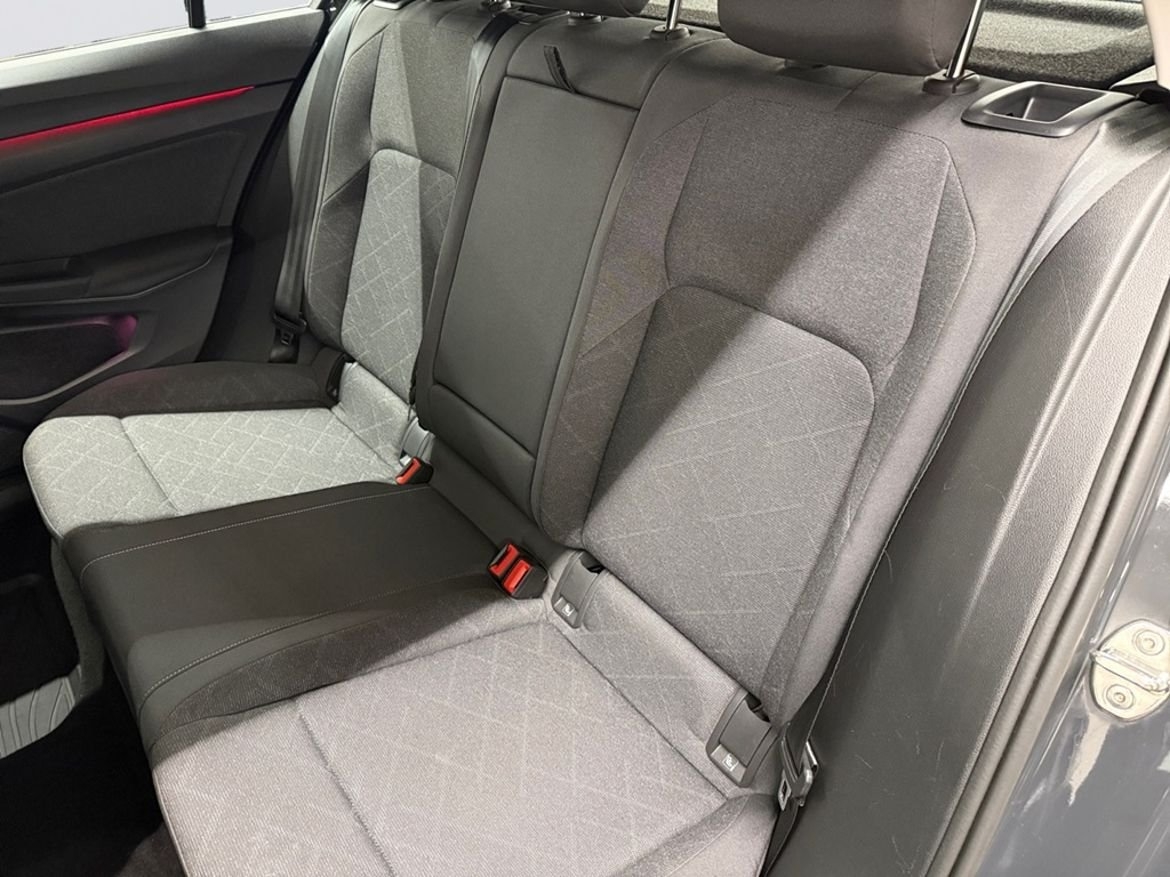 Volkswagen Golf 1.0 eTSI OPF 2023, kuva 5/10