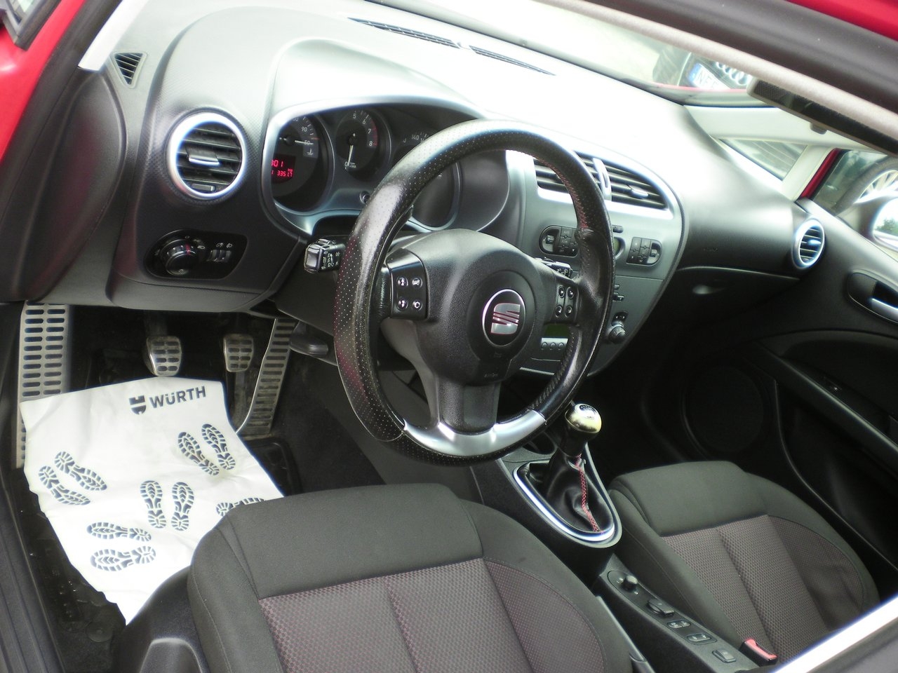 Seat Leon 1.8 TSI Linea R Euro 4 2009, bild 6/11