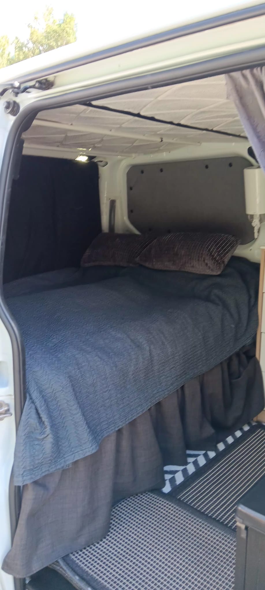 Ford Transit Custom 270 2.2 TDCi Manuell 2013, kuva 3/6