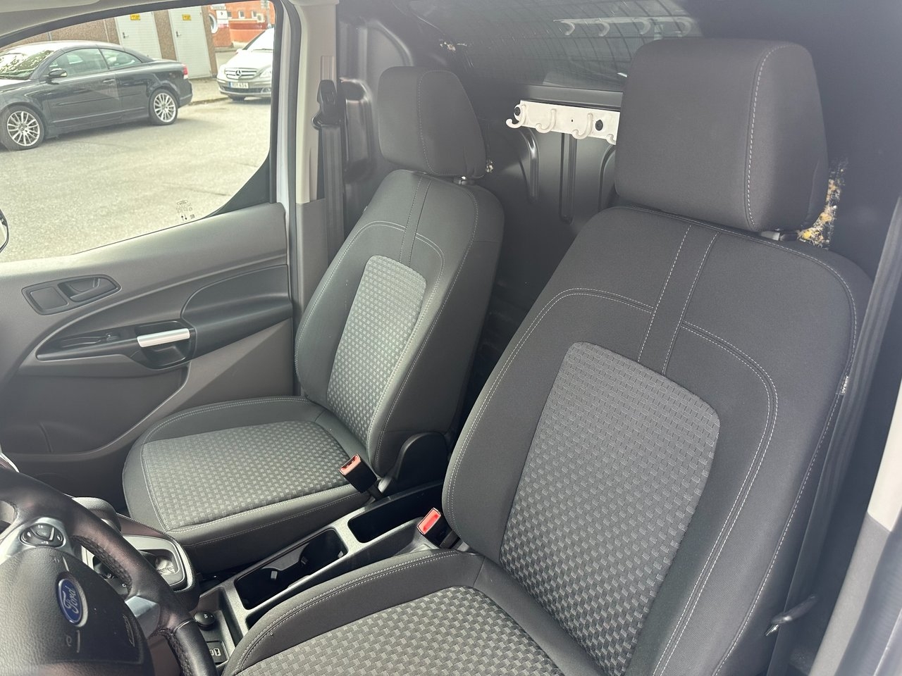 Ford Transit Connect Connect 250 120 HK 2023, bild 7/10
