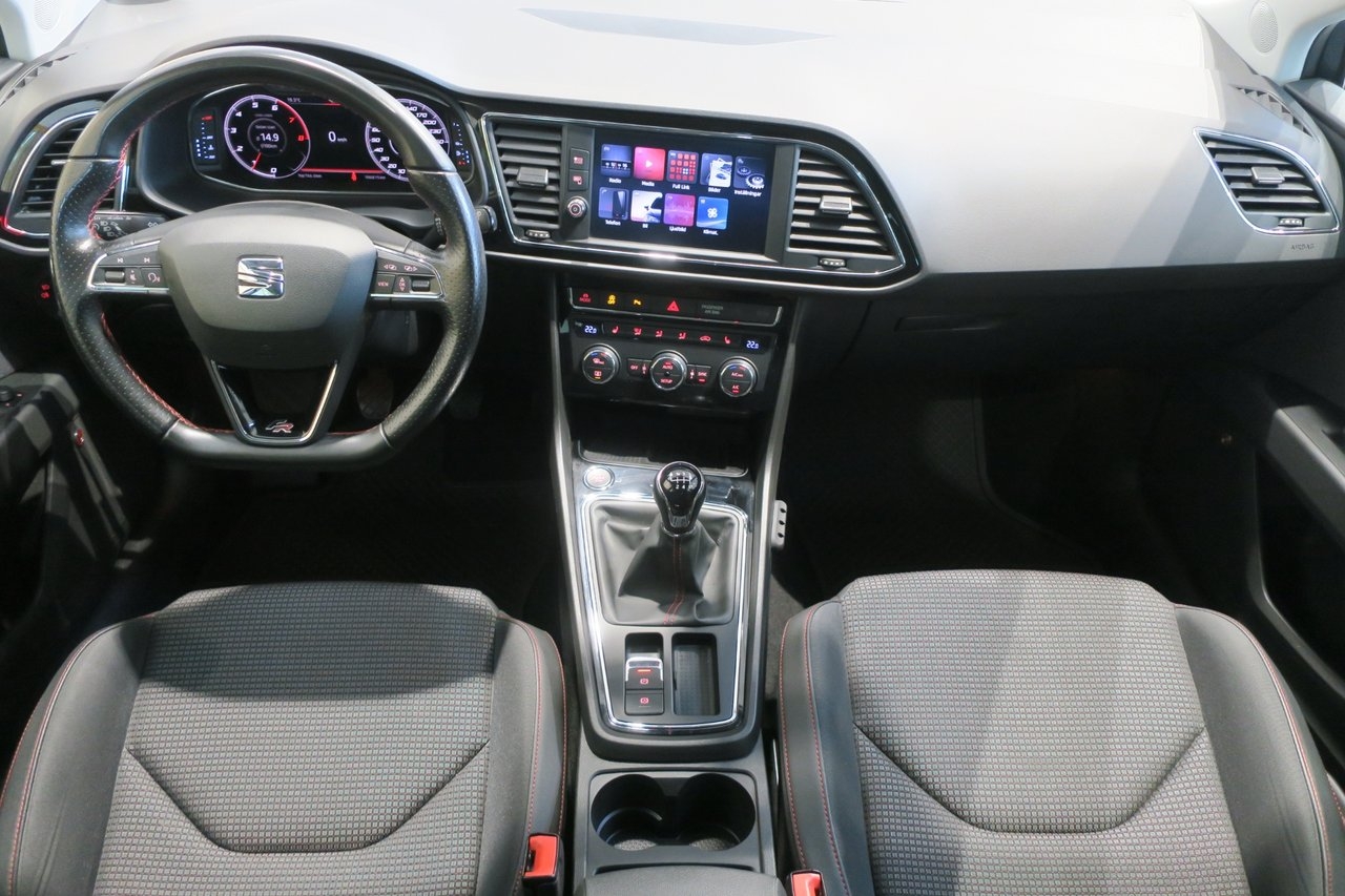 Seat Leon 1.5 TSI FR Drag Beats Cockpit 2019, bild 6/10