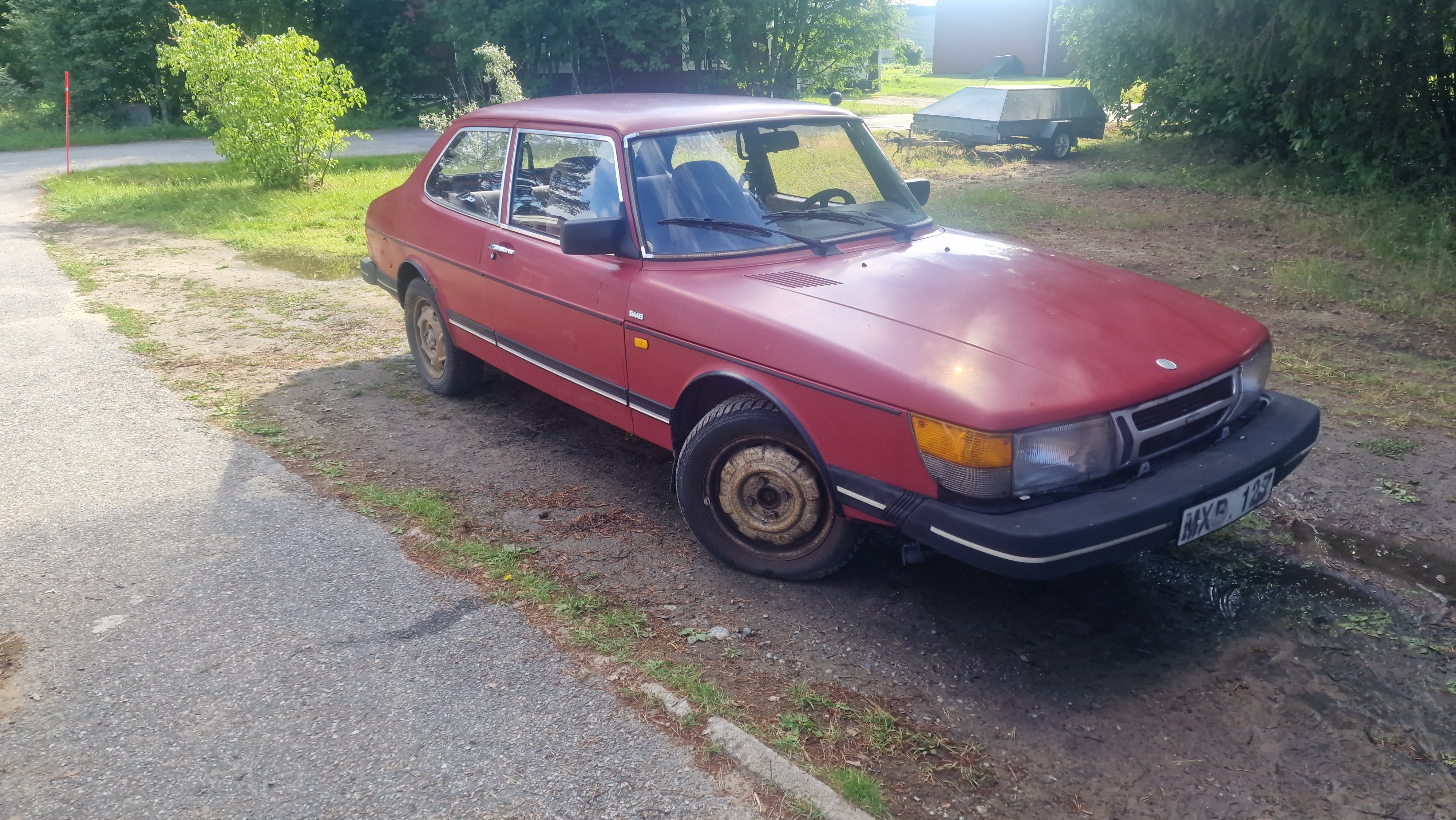 Saab 900