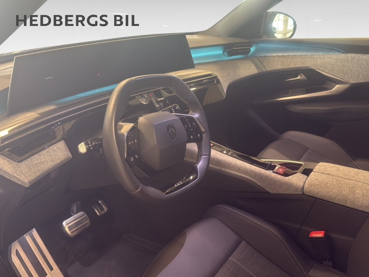 Peugeot 5008 Hybrid 1.2 145 HK 2025, bild 7/10