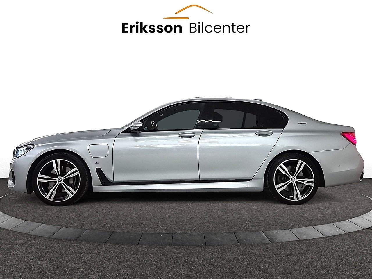 BMW 740 2017, bild 7/10
