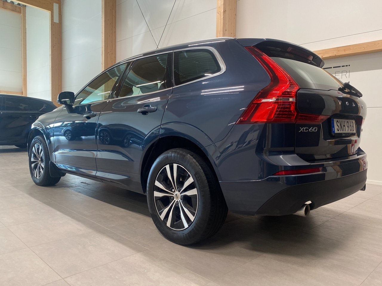 Volvo XC60 D4 Momentum Advanced 2020, bild 4/10