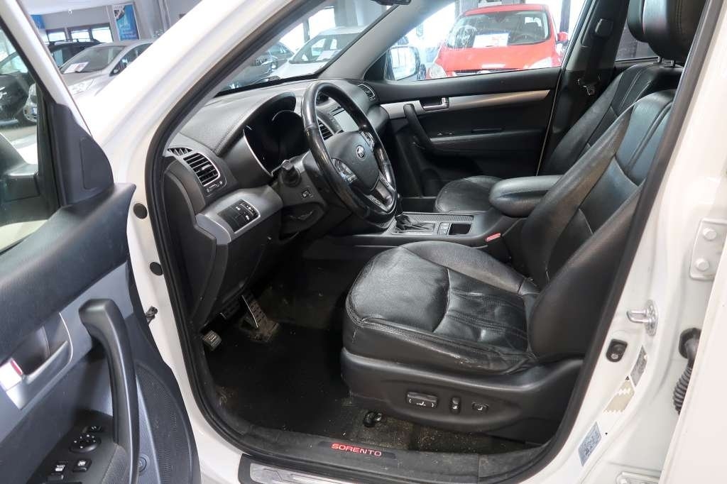 Kia Sorento 2.2 CRDi 4WD Euro 5 2013, bild 6/9