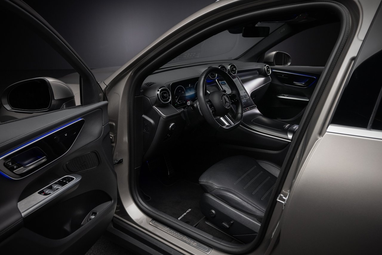 Mercedes-Benz GLC 2023, bild 7/10