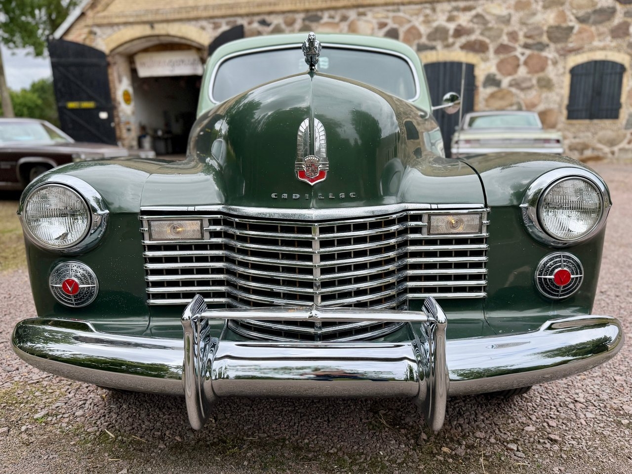 Cadillac Serie 61 Fastback Sedan 1941, bild 2/10