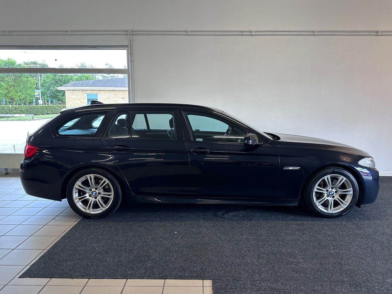 BMW 525 2012, bild 6/10