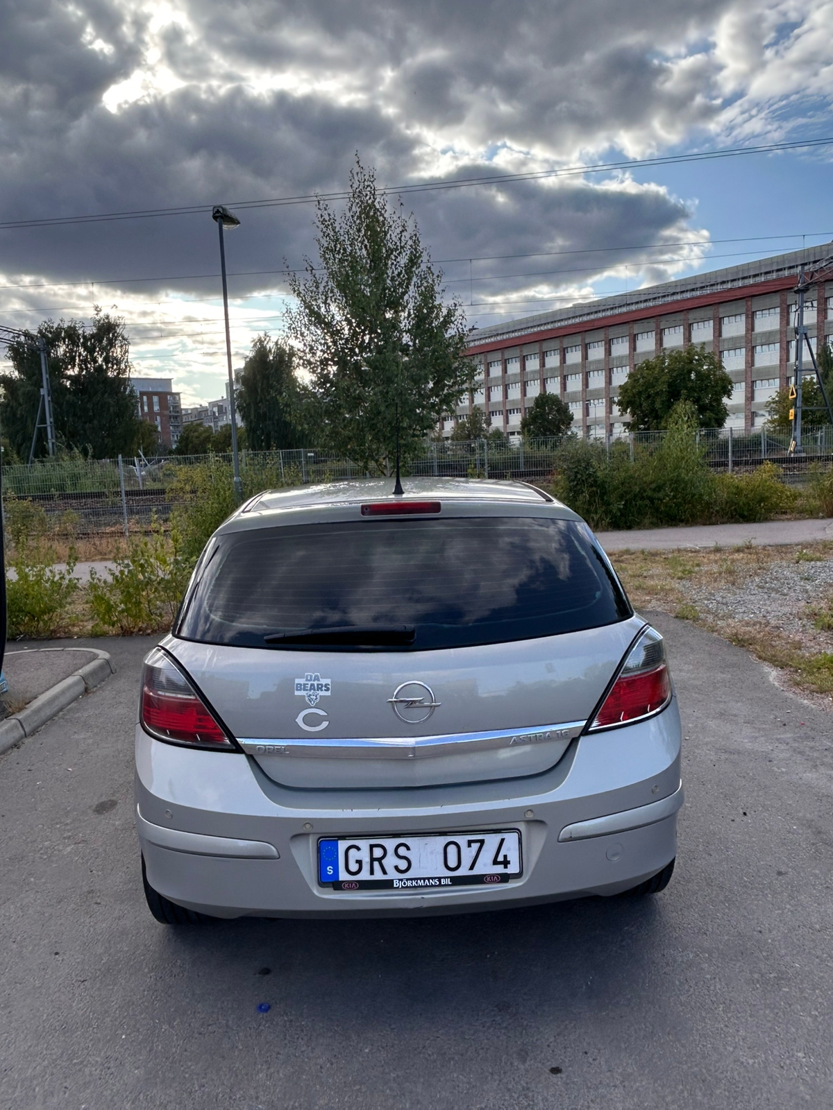 Opel Astra 1.6 ECOTEC Manuell 2008, kuva 2/5