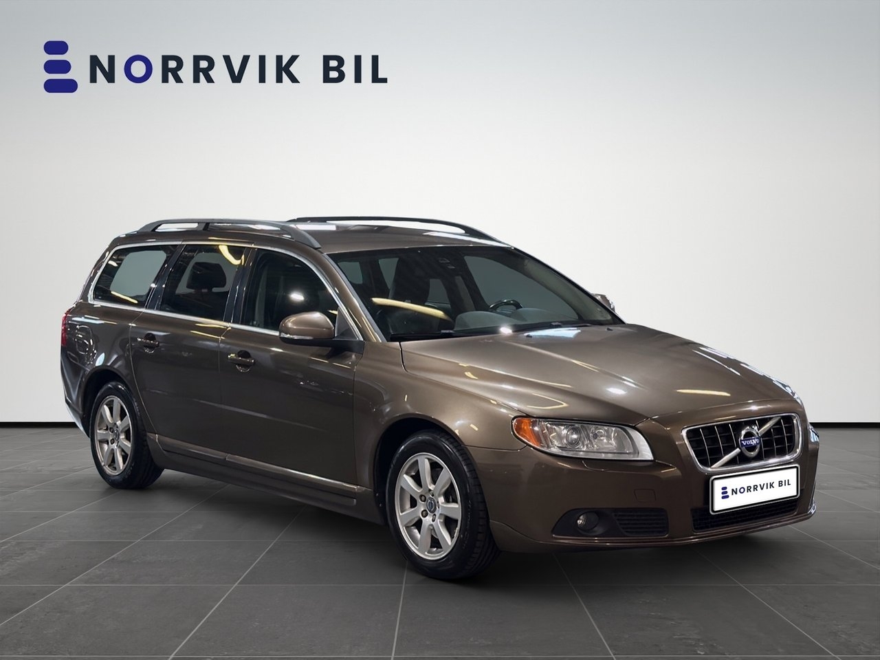 Volvo V70 D2 Momentum Drag 115hk 2013, kuva 4/10
